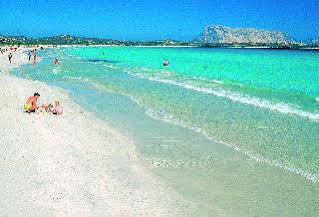 Iss Travel, Ambra Apartments - 800 M From La Cinta Beach San Teodoro  Exterior photo
